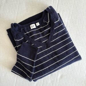 Gap Brooklyn V neck sweater merino wool blend Navy stripe size small